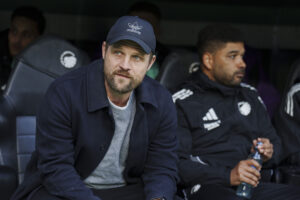 Bo Svensson på FCK's bænk.