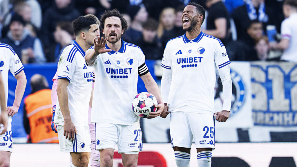 Thomas Delany har bolden i hånden