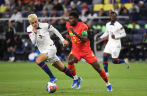 Thomas Partey i aktion for Ghana 17. oktober 2023.