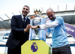 Pep Guardiola fejrer et af mesterskaberne i Manchester City