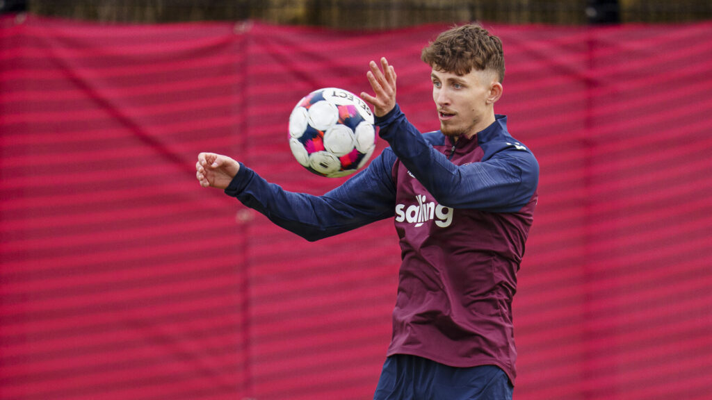 Jesper Lindstrøm tæmmer bolden