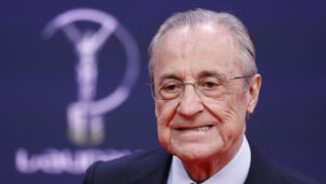 Florentino Perez med en sammenbidt grimasse.