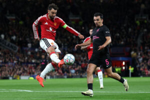 Manchester Uniteds Bruno Fernandes mod Sabah FK