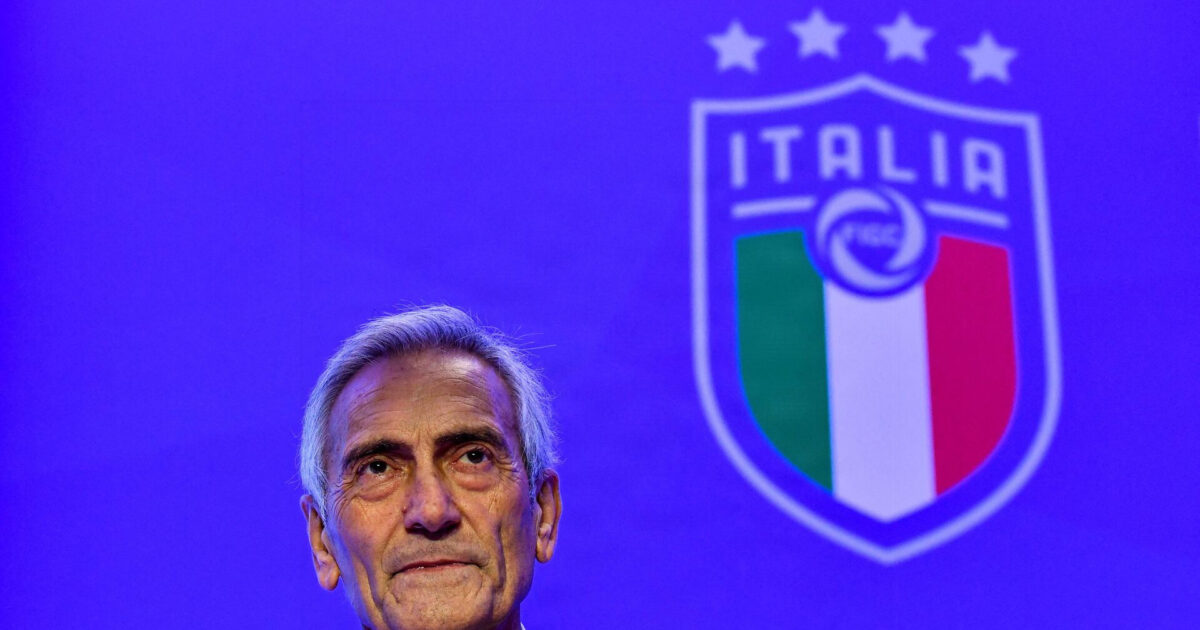 Efter VM-fiasko: Fodboldpræsident trækker sig Foto: Photo by Alberto PIZZOLI 