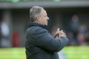 Alexander Zorniger under OB's kamp mod Silkeborg IF.