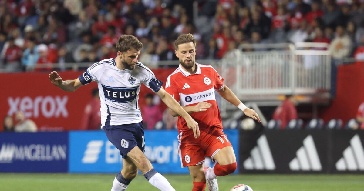 LIVE: Danskerscoring sænkede Jesper Sørensen Oct 6, 2026; Chicago, Illinois, USA; Vancouver Whitecaps midfielder Thomas Muller (13) and Chicago Fire midfielder Philip Zinckernagel (11) battle for control of the ball during the second half at Soldier Field. Mandatory Credit: Talia Sprague-Imagn Images