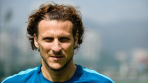Diego Forlán skal være ny landstræner i hjemlandet.