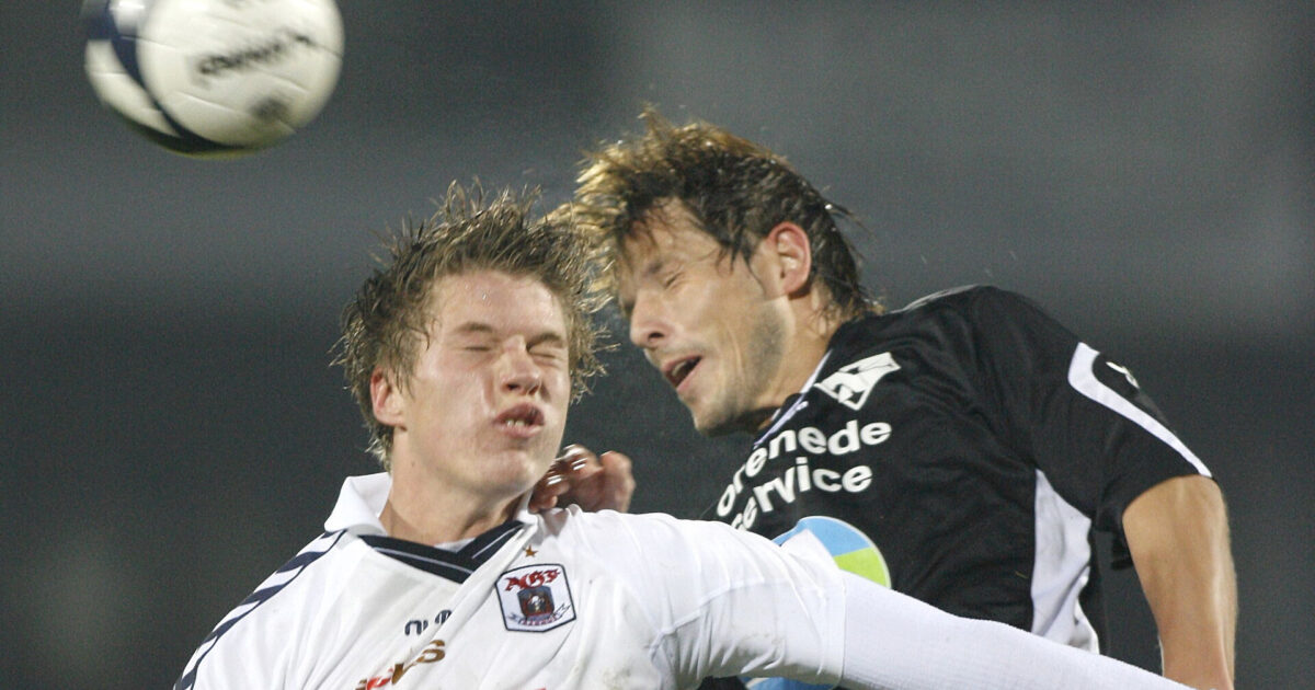 Saksespark! Se Mike Tullberg score for AGF mod Brøndby Foto: Ernst Van Norde/Ritzau Scanpix