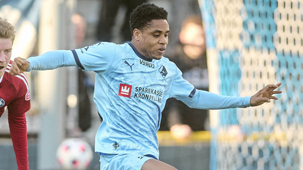 Thibault Klidjé i aktion for Randers FC.