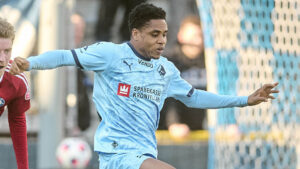 Thibault Klidjé i aktion for Randers FC.