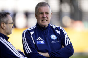 Kent Nielsen står med armene over kors.