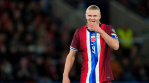 Erling Haaland i den norske landsholdstrikot.