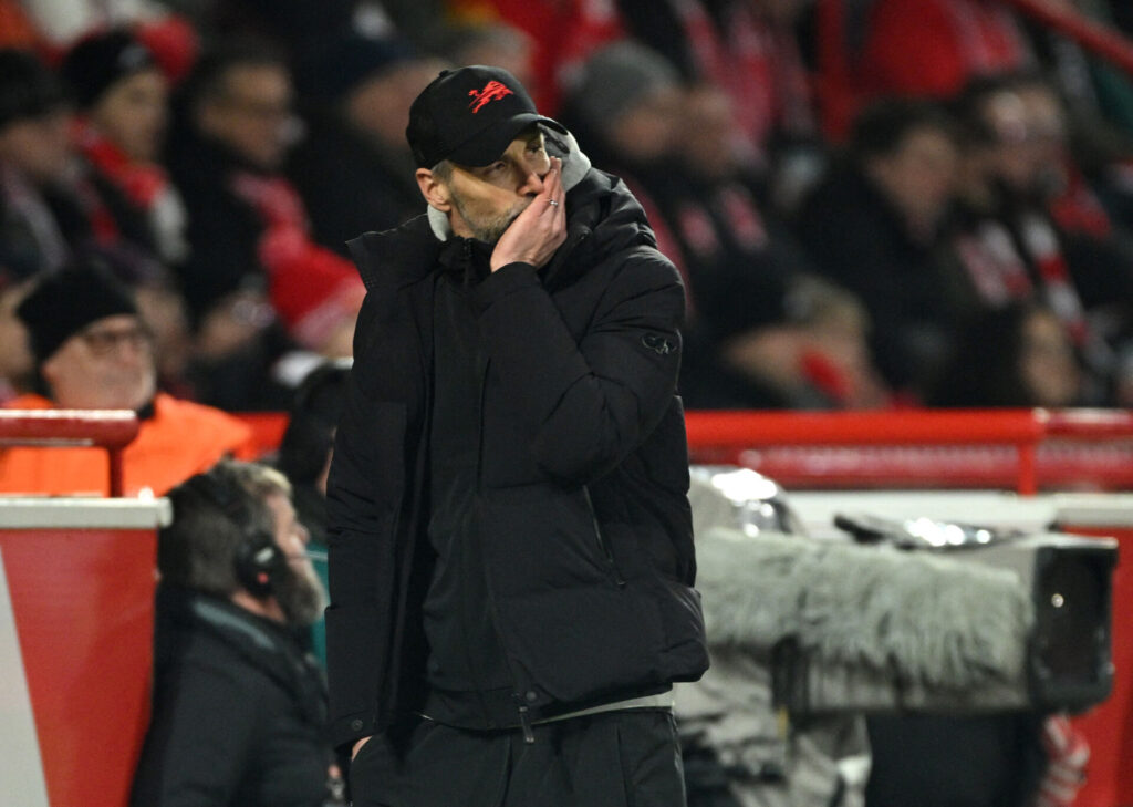 Marco Rose tager sig til ansigtet.