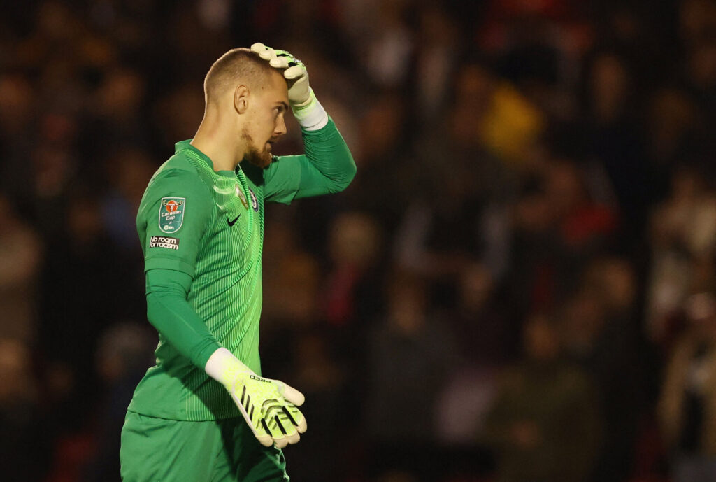 Danske Filip Jørgensen tager sig til hovedet