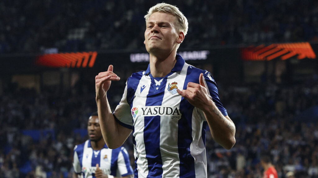 Orri Oskarsson jubler efter scoring.