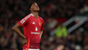 Chido Obi kigger mod himlen.