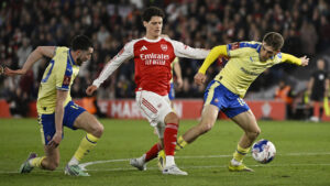 Arsenals Christian Nørgaard spiller mod Southampton