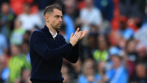 Tonda Eckert efter en kamp mod Manchester City