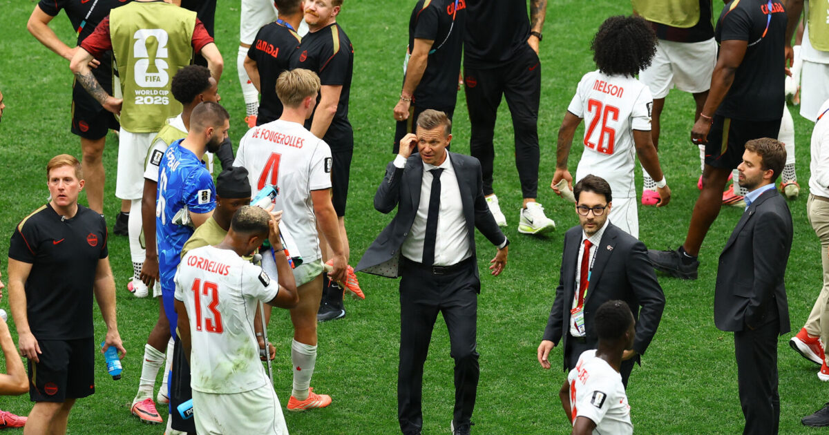 LIVE: Første knockout-kamp ved VM på plads Foto: Albert Gea/REUTERS