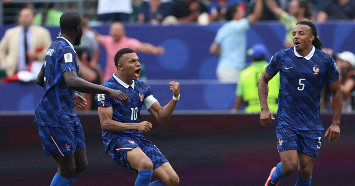 LIVE: Mbappé svarer igen på Messi-opvisning! Foto: Siphiwe Sibeko/REUTERS