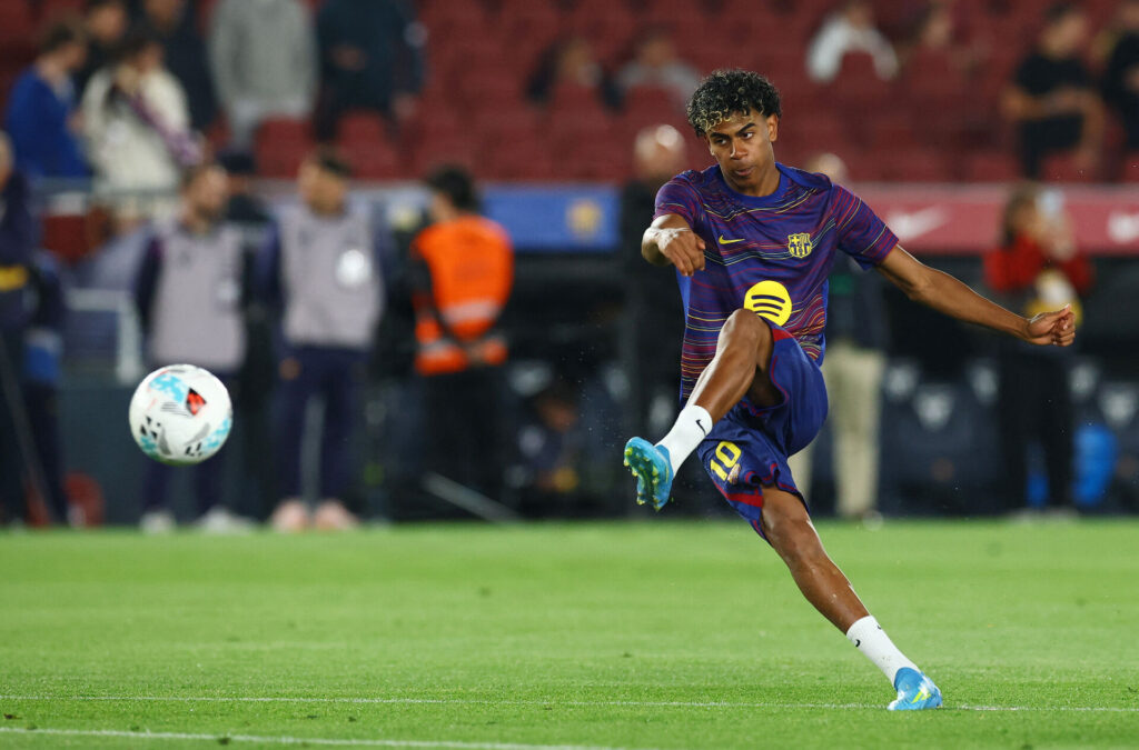 Lamine Yamal under opvarmning