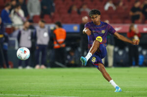 Lamine Yamal under opvarmning