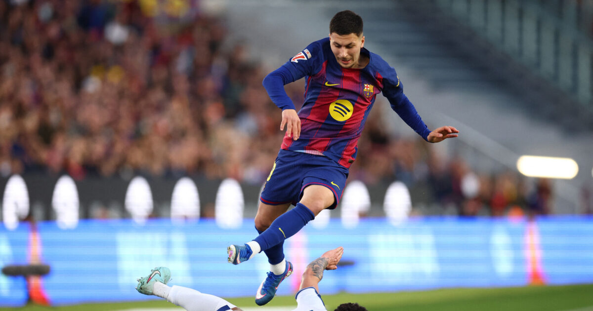 Roony går uvis fremtid i møde: Vi snakker efter sæsonen Foto: Albert Gea/REUTERS