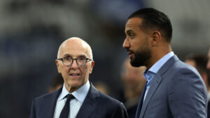 Mehdi Benatia og Frank McCourt