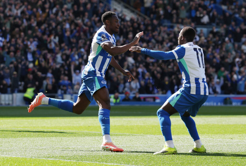 Minteh i aktion for Brighton