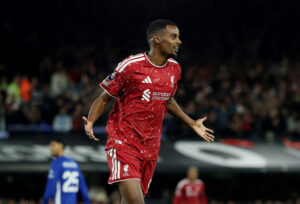 Alexander Isak der jubler efter sin scoring mod Ipswich