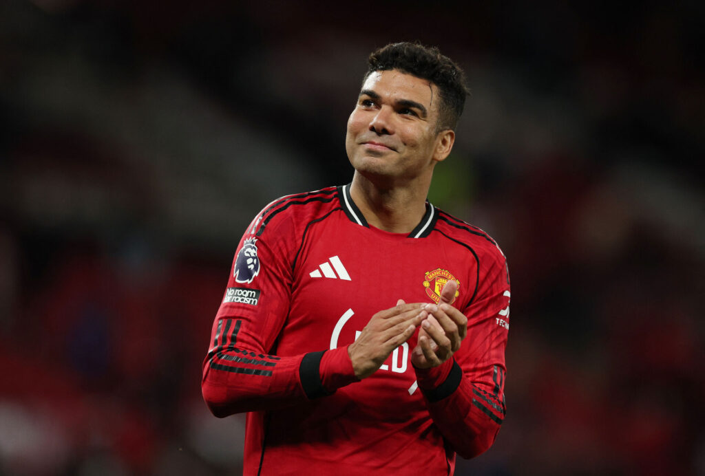 Casemiro klapper under en kamp for Manchester United.
