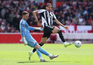 William Osula i aktion for Newcastle.