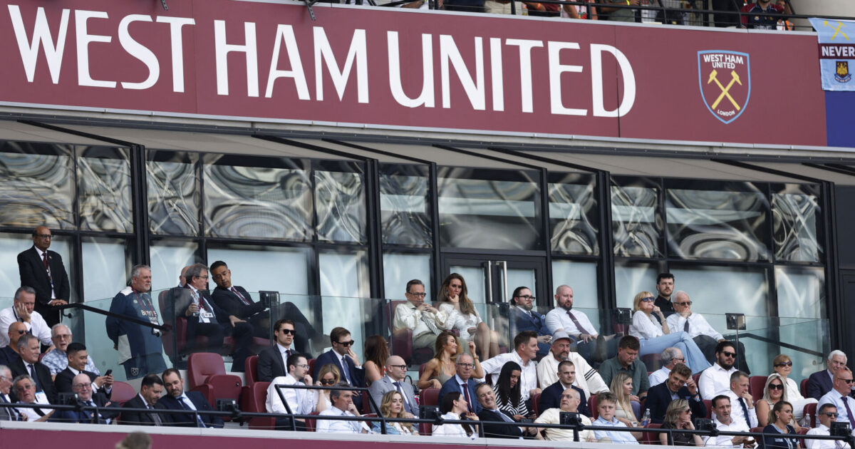 LIVE: Fortid i pornoindustrien spøger – West Ham formand trækker sig Foto: Action Images via Reuters/Peter