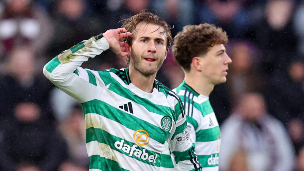 Benjamin Nygren i kamp for Celtic