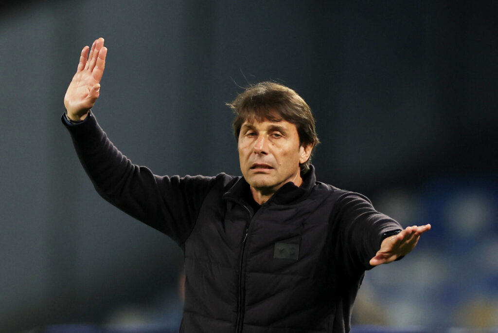Antonio Conte laver fagter.