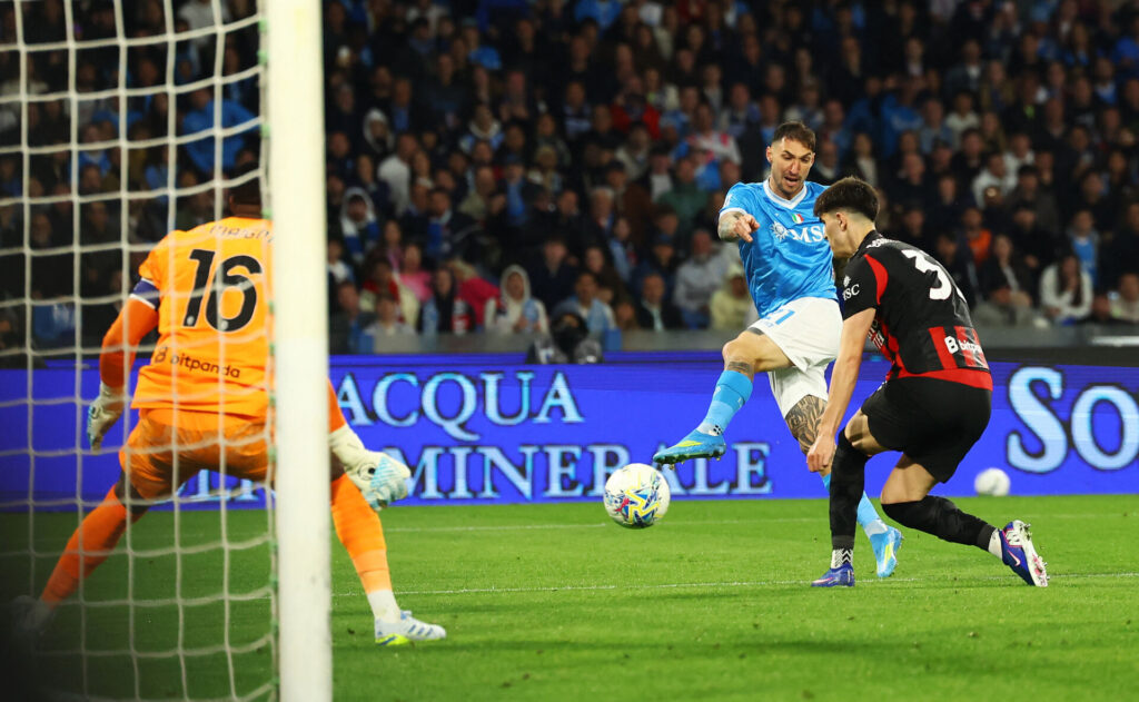 Mateo Politano scorer for Napoli.