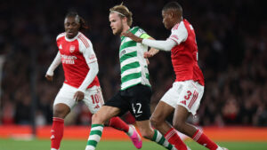 Morten Hjulmand i kamp mod Arsenal.