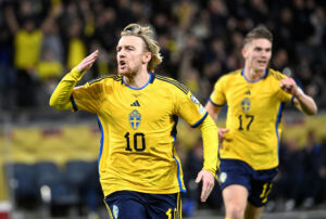Emil Forsberg under en kamp for Sverige.