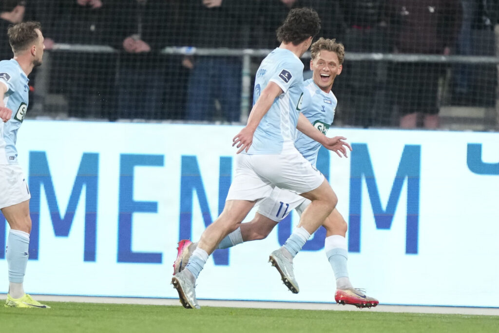 Matthew Hoppe fejrer et mål for Sønderjyske.