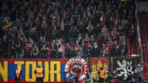 Sparta Prags fans i København, da de spillede i Parken i 2023