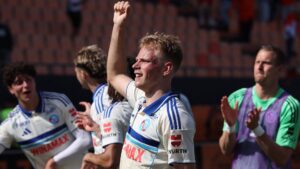 Lucas Høgsberg jubler