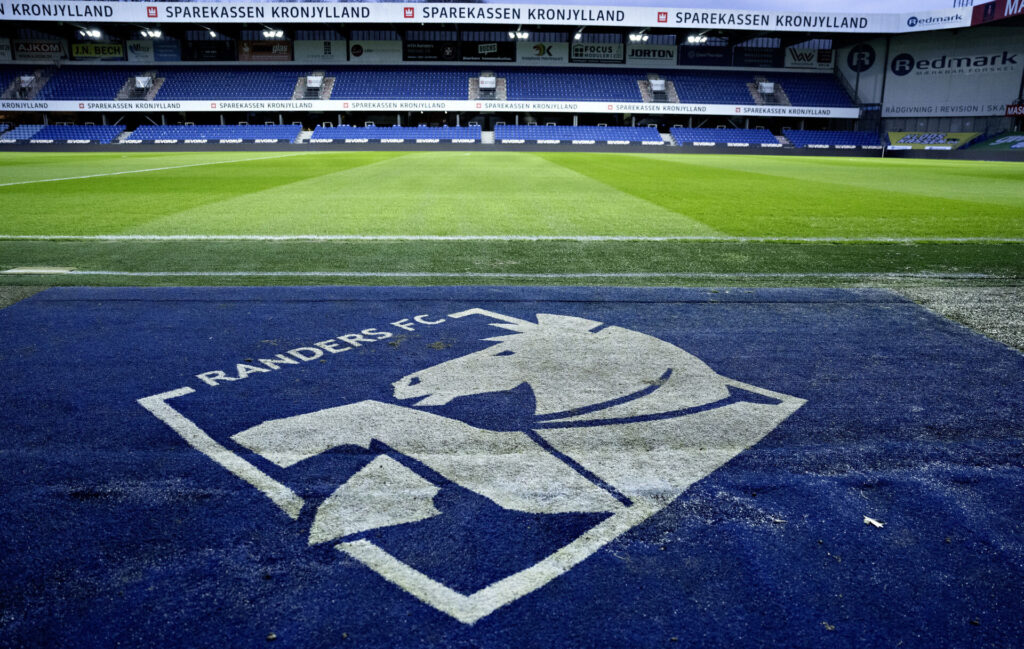 Et billede af et Randers FC-logo