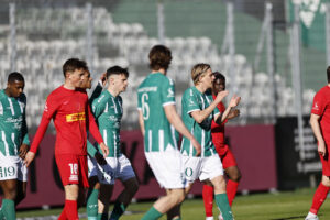 Viborg-spillere fejrer en scoring mod FC Nordsjælland.