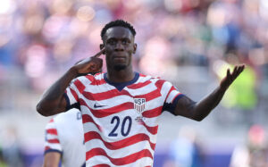 Florian Balogun jubler over scoring for USA ved VM 2026.