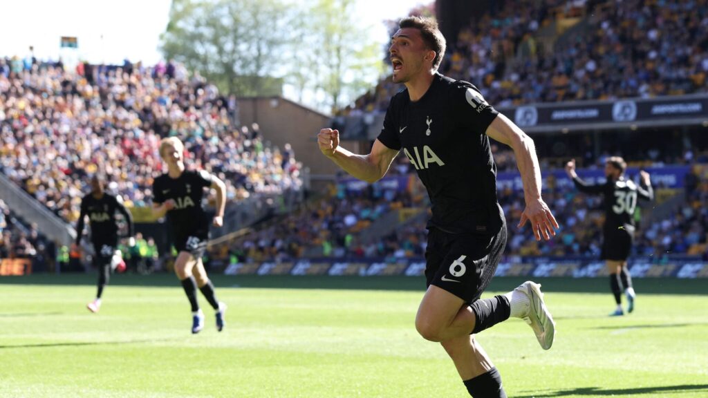 Joao Palhinha jubler efter scoring.