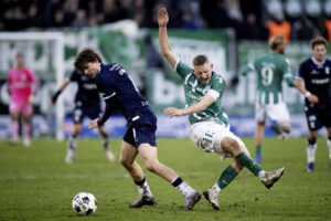 Jeppe Grønning i kamp mod AGF.