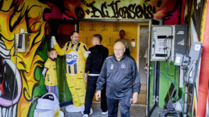 AC Horsens's maskot inden hjemmebanekampen mod Lyngby BK