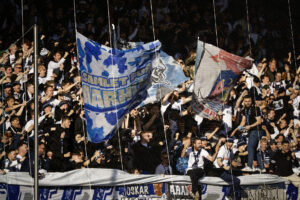 AGF-fans på lægterne til kampen mod FC Midtjylland.