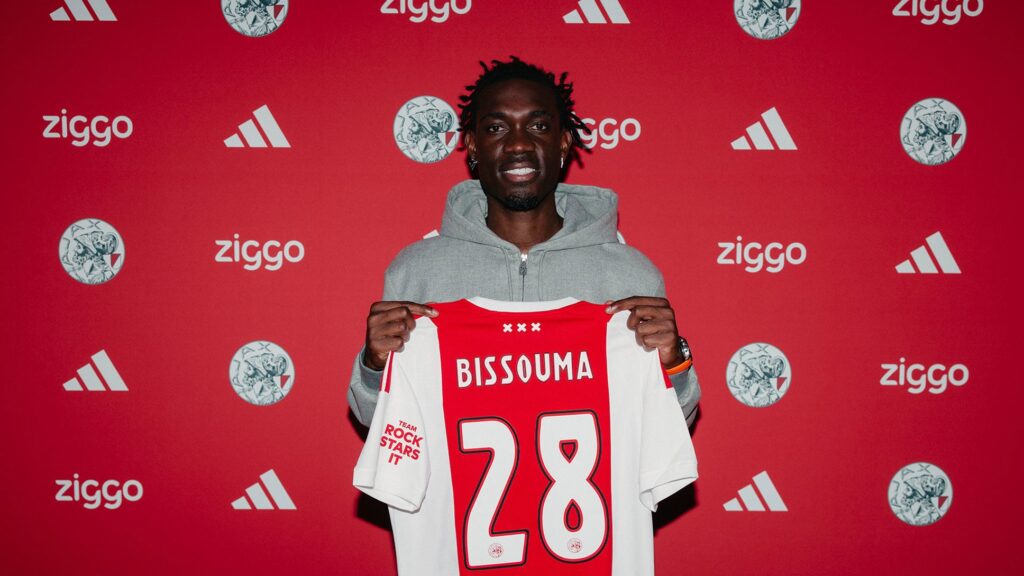 Yves Bissouma blive præsenteret i Ajax