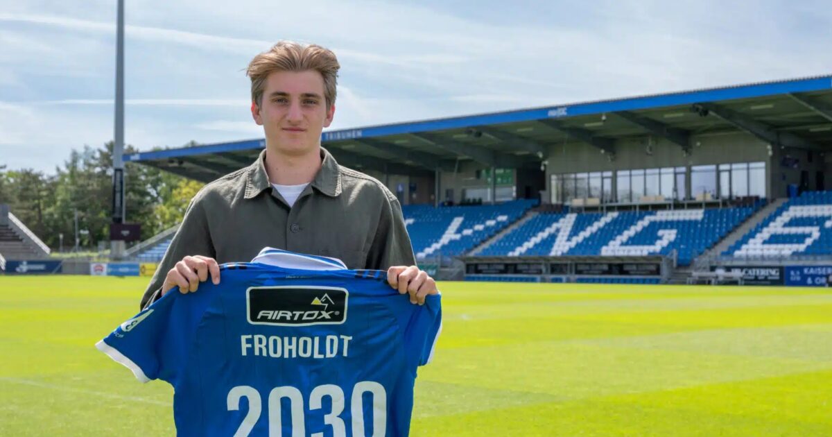 Froholdt-brødrene genforenes i Portugal Foto: Lyngby Boldklub